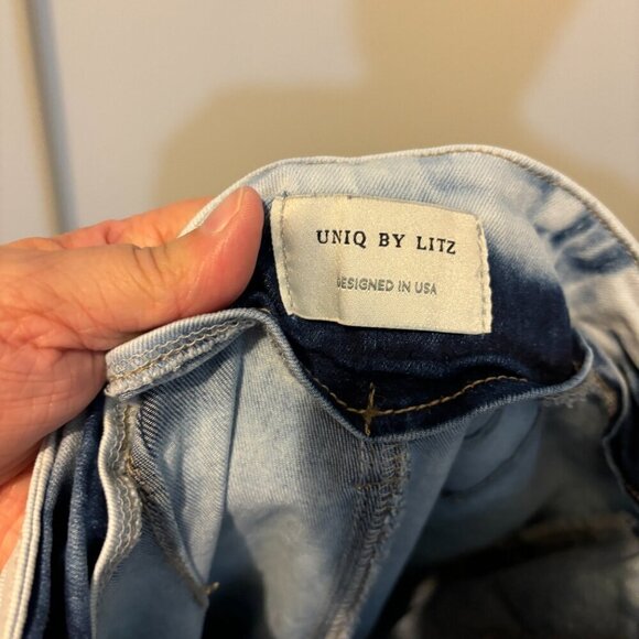 Uniq by Litz Acid Light Wash High Rise Wide Leg Jeans - Picture 5 of 14